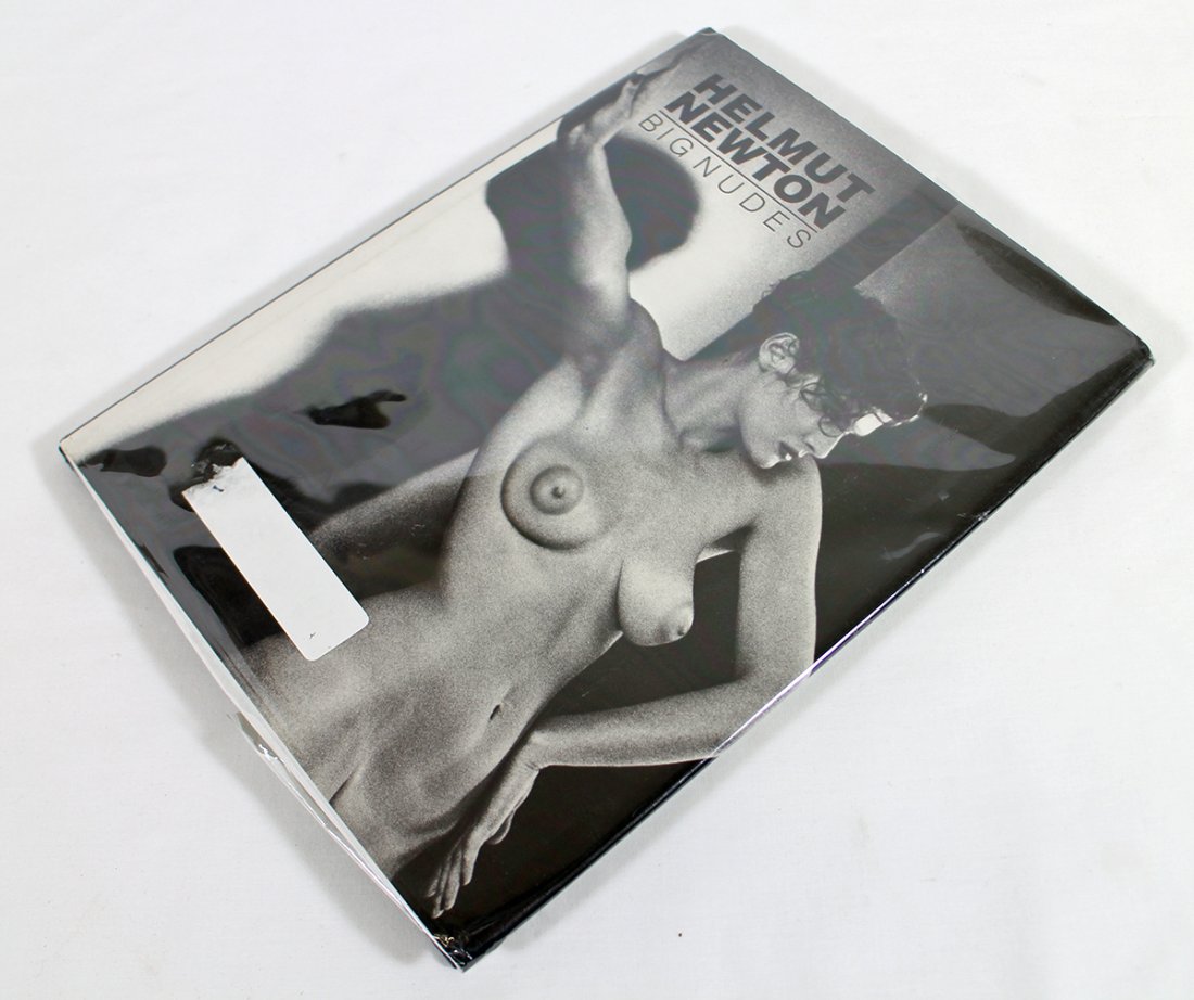 HELMUT NEWTON BIG NUDES BOOK (1 of 3)