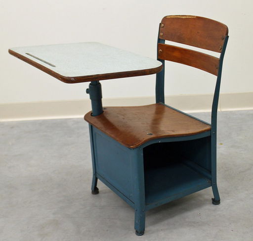 Vintage Irwin School Desk Jun 24 2017 Vero Beach Auction In Fl