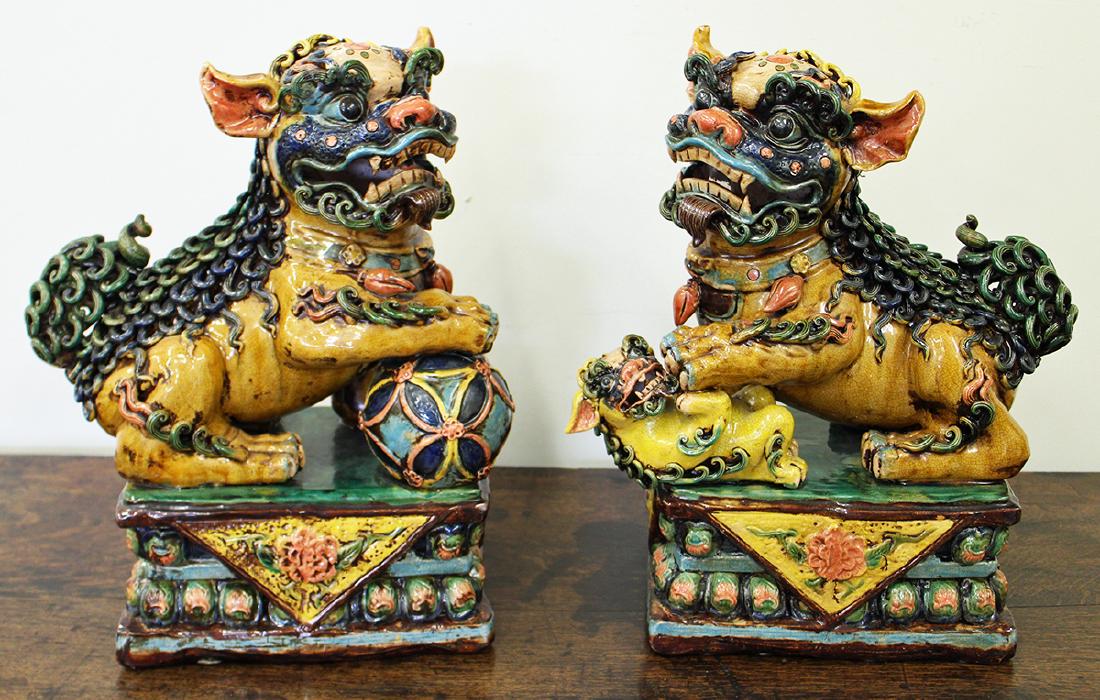 (2) FOO DOG STATUES (1 of 4)