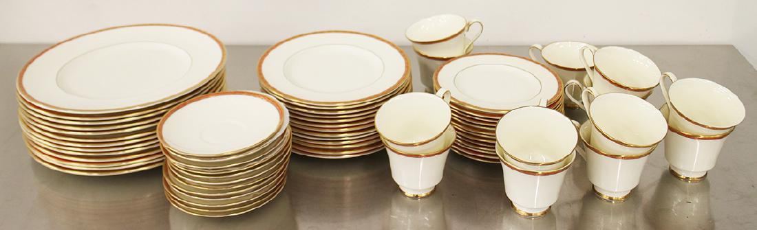 64 PIECE MINTON CARLTON CHINA SET (1 of 3)