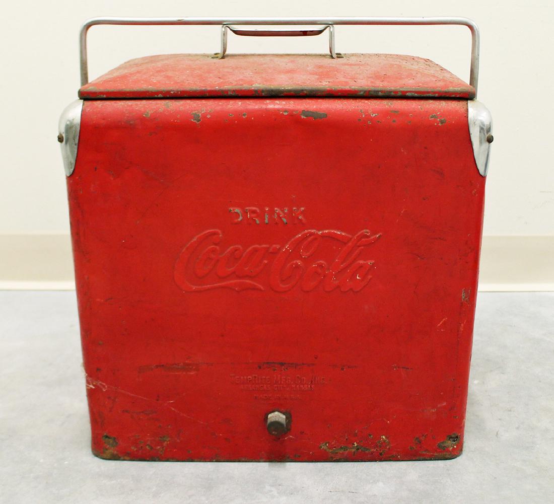 VINTAGE COCA COLA COOLER (1 of 2)