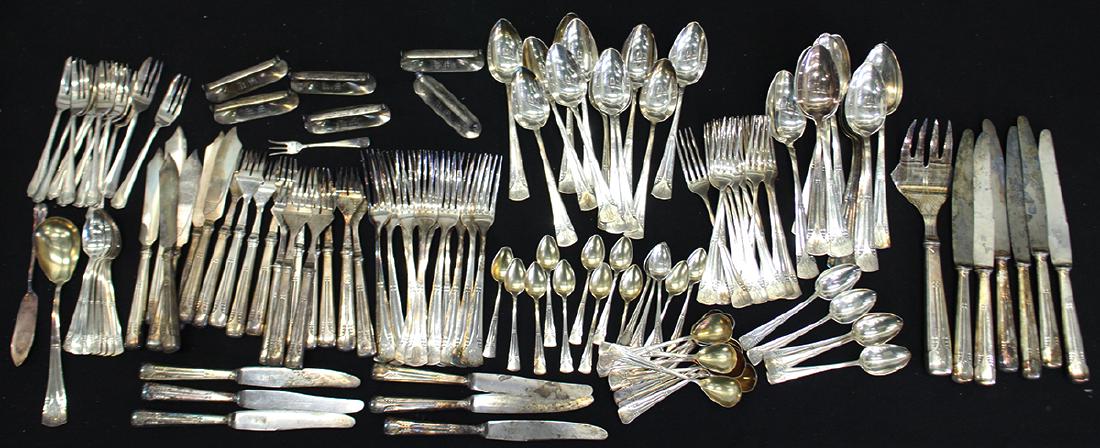 ART DECO SILVERPLATE FLATWARE SET (1 of 5)