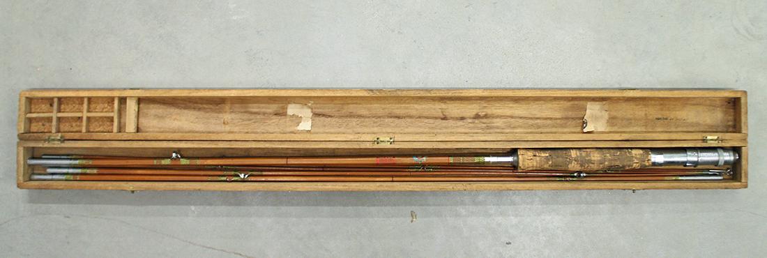 VINTAGE BAMBOO FLY FISHING ROD IN WOOD BOX (1 of 2)
