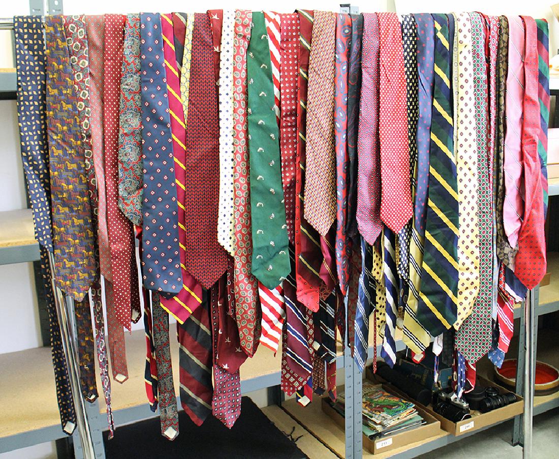 (90) BROOKS BROTHERS NECK TIES (1 of 1)