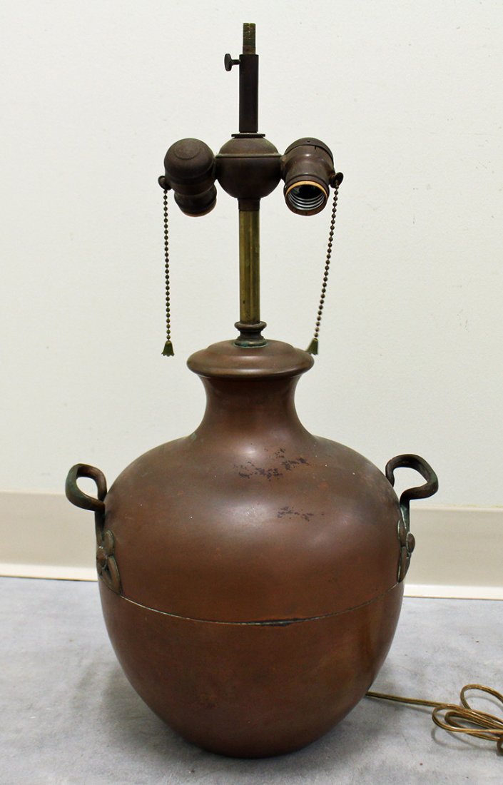 VINTAGE COPPER HANDLED LAMP (1 of 2)