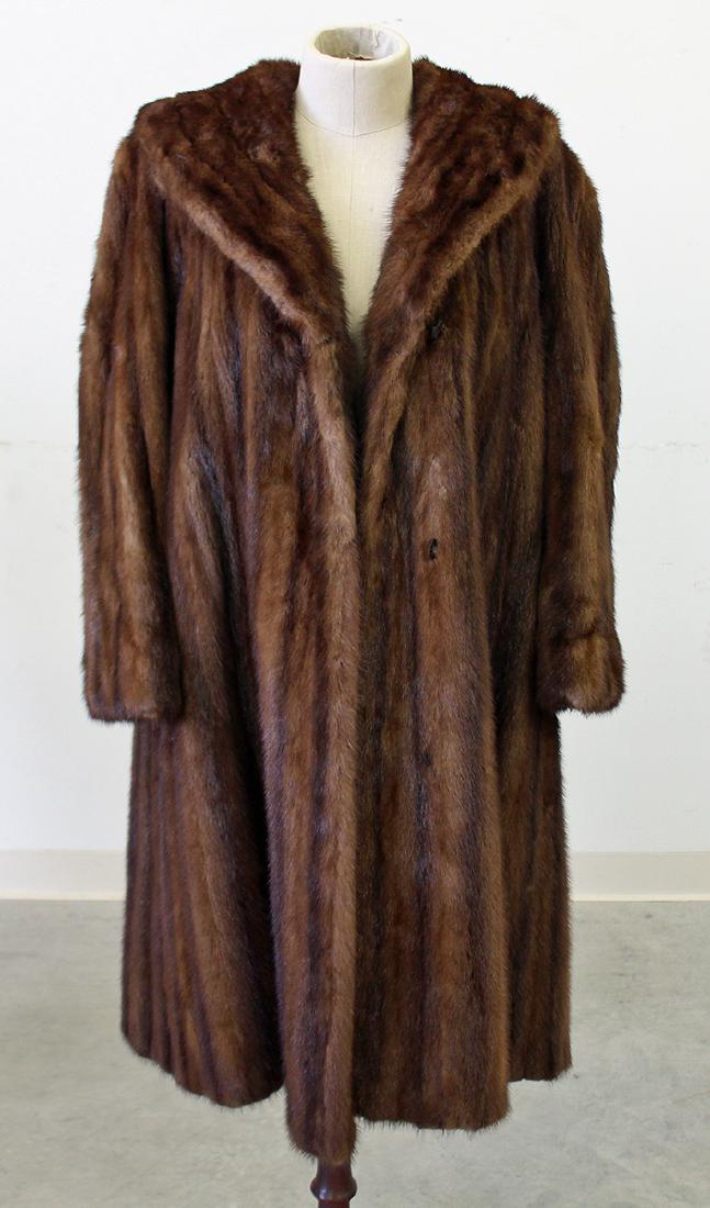 FULL LENGTH BROWN  MINK FUR COAT (1 of 2)