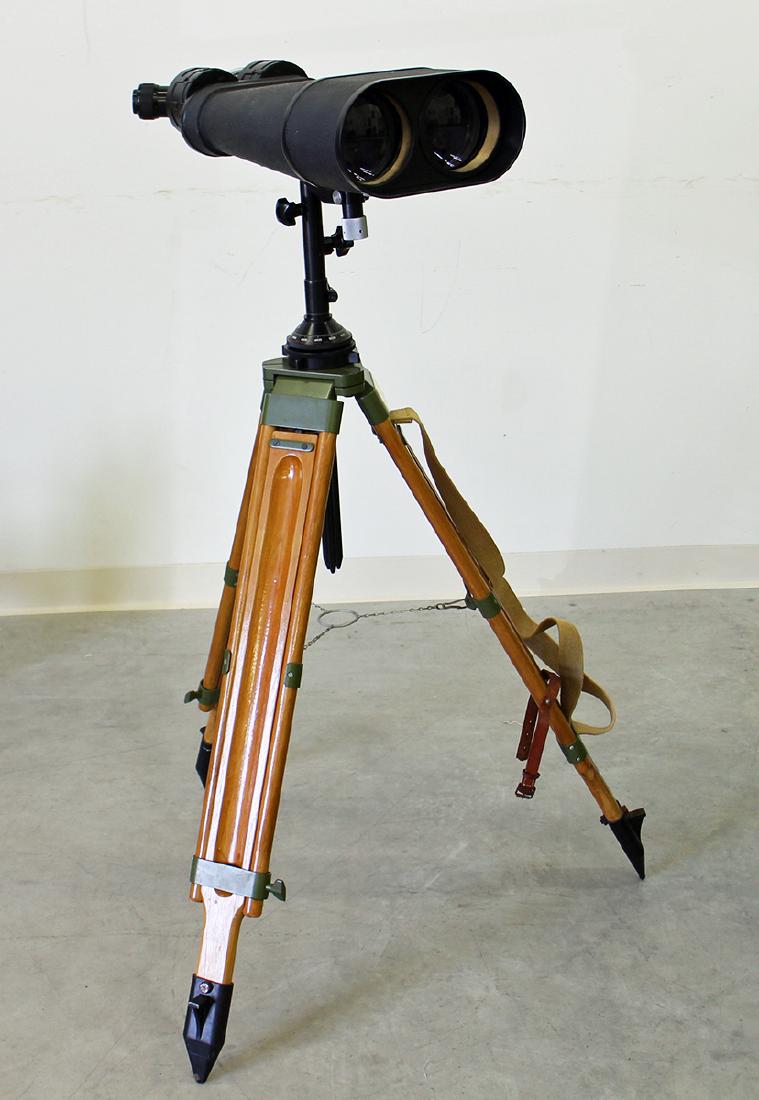 WYJ BIG EYES BINOCULARS W/ TRIPOD & CASE (1 of 9)