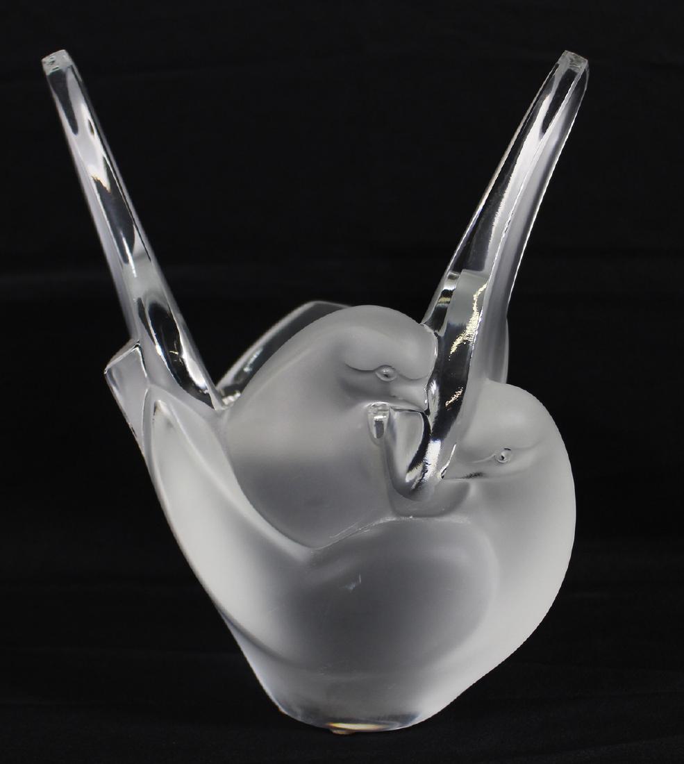 LALIQUE DOVE VASE WITH FLOWER FROG (1 of 4)