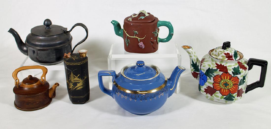 VINTAGE TEAPOT COLLECTION (1 of 3)