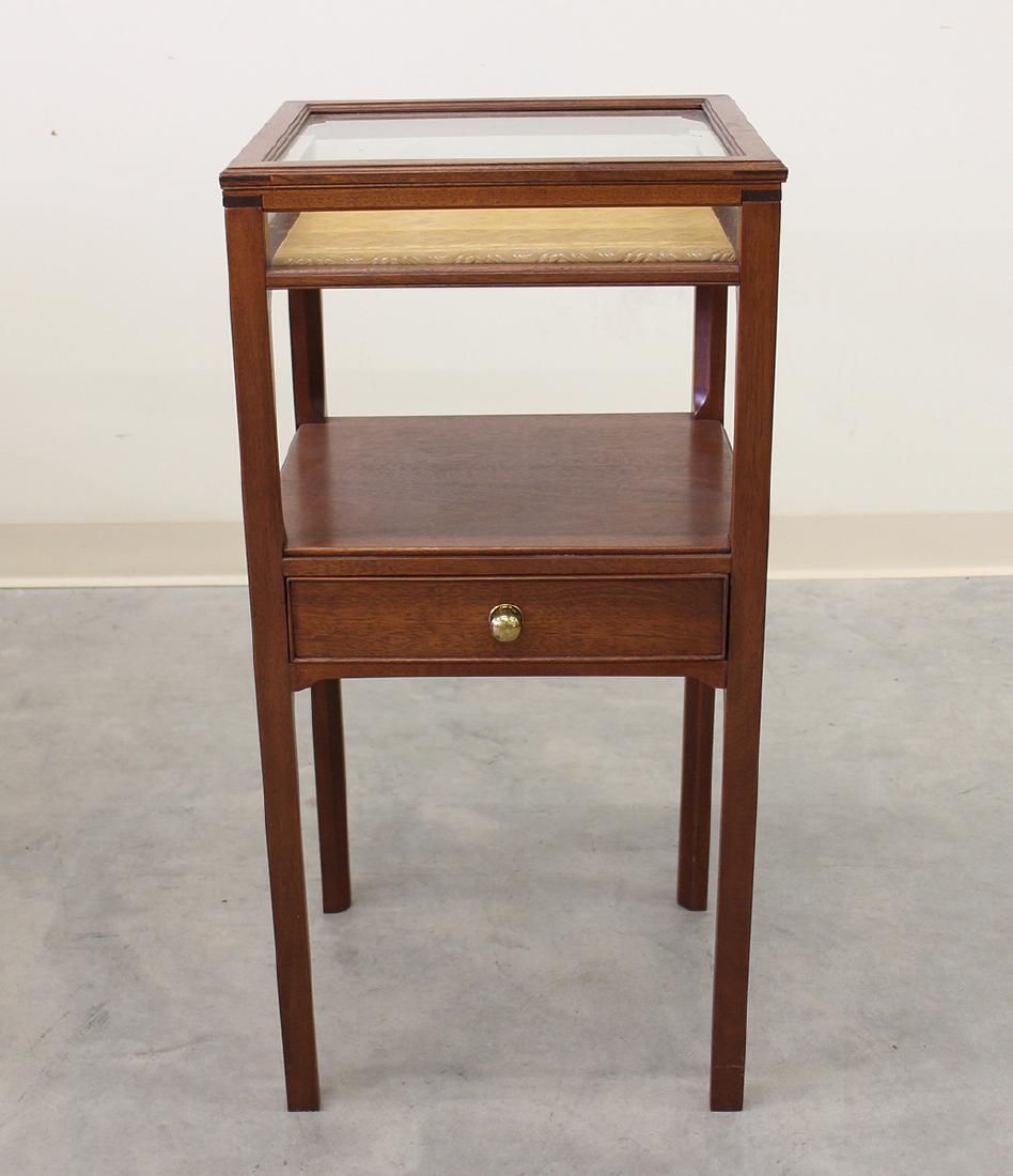 GEORGIAN STYLE MAHOGANY VITRINE (1 of 2)