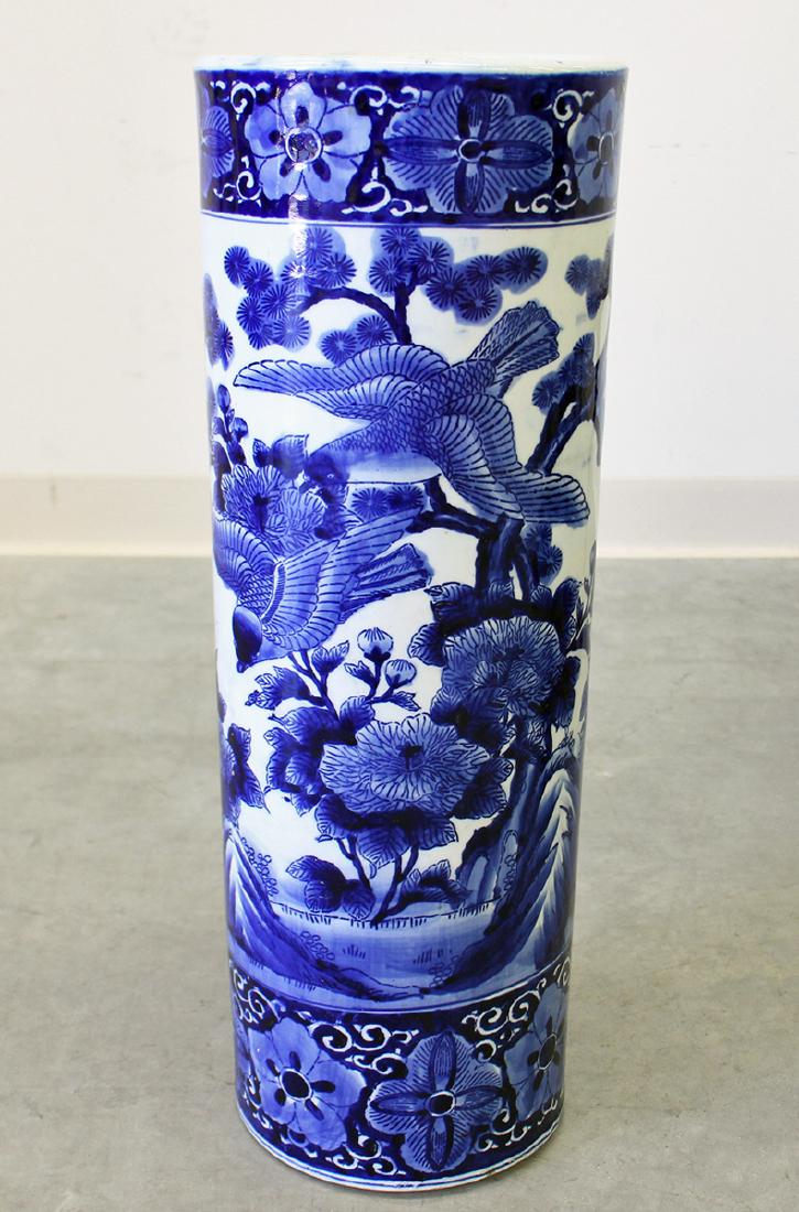CHINESE BLUE & WHITE UMBRELLA STAND (1 of 4)