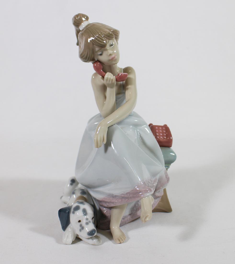 LLADRO "CHIT CHAT" FIGURINE (1 of 2)
