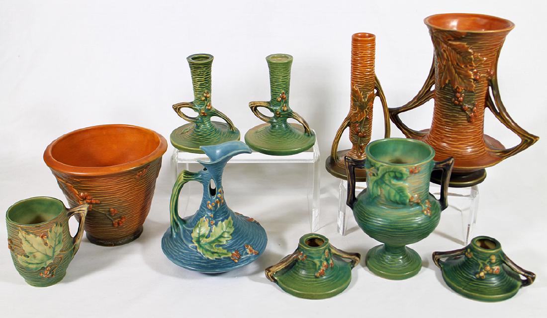 10 PC ROSEVILLE BUSHBERRY COLLECTION (1 of 3)