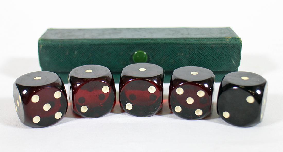 VINTAGE BAKELITE DICE W/ BOX (1 of 3)