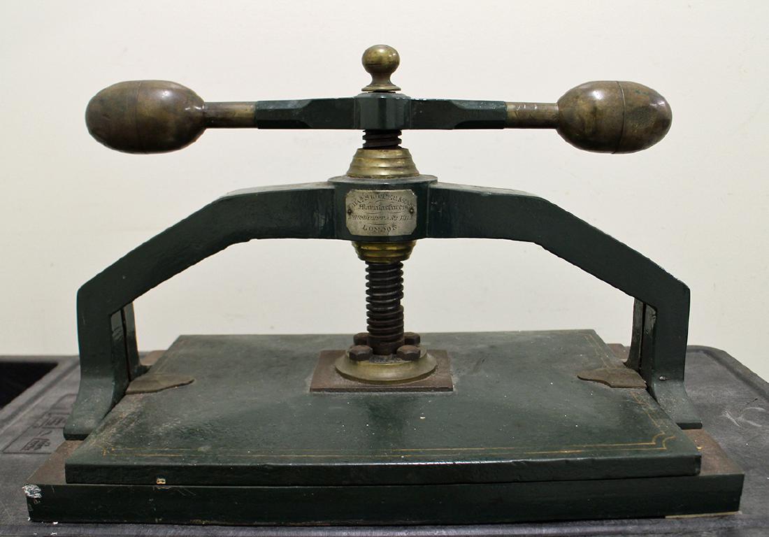 ANTIQUE ENGLISH IRON BOOK PRESS (1 of 3)