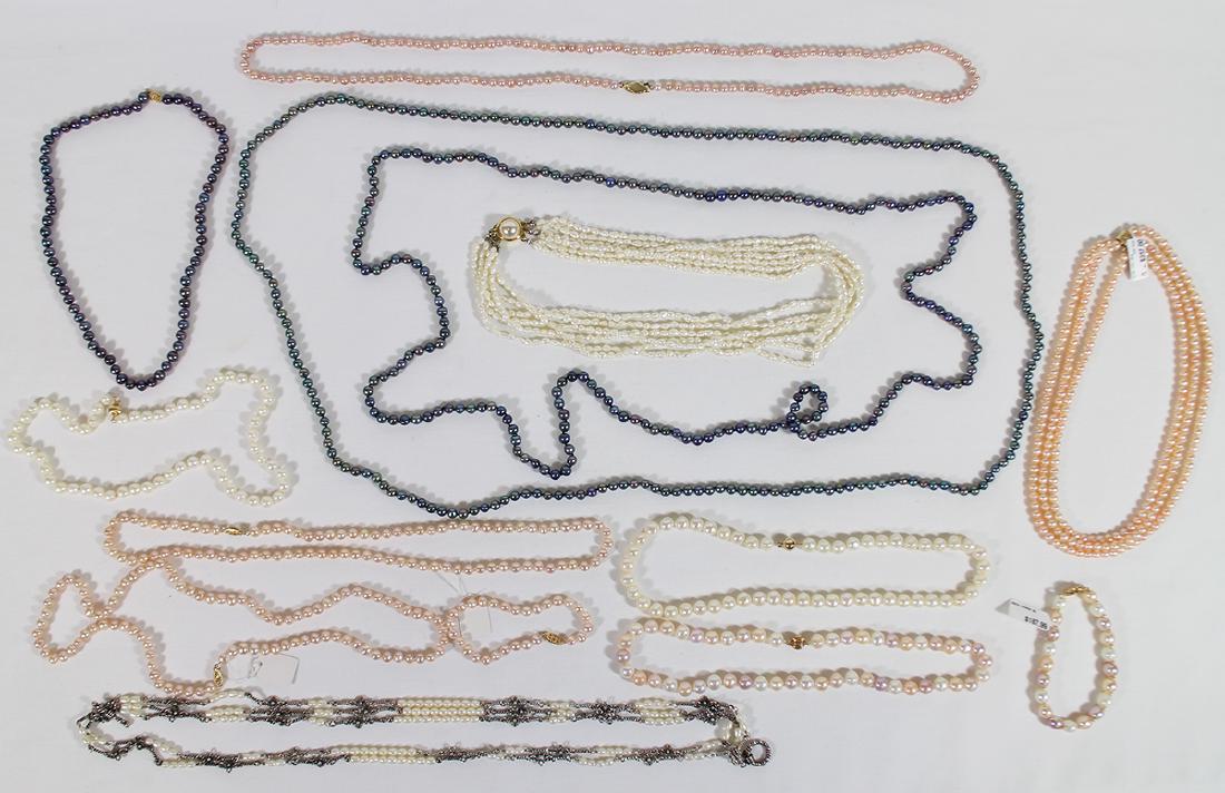 PEARL JEWELRY - NECKLACES & MORE (1 of 5)