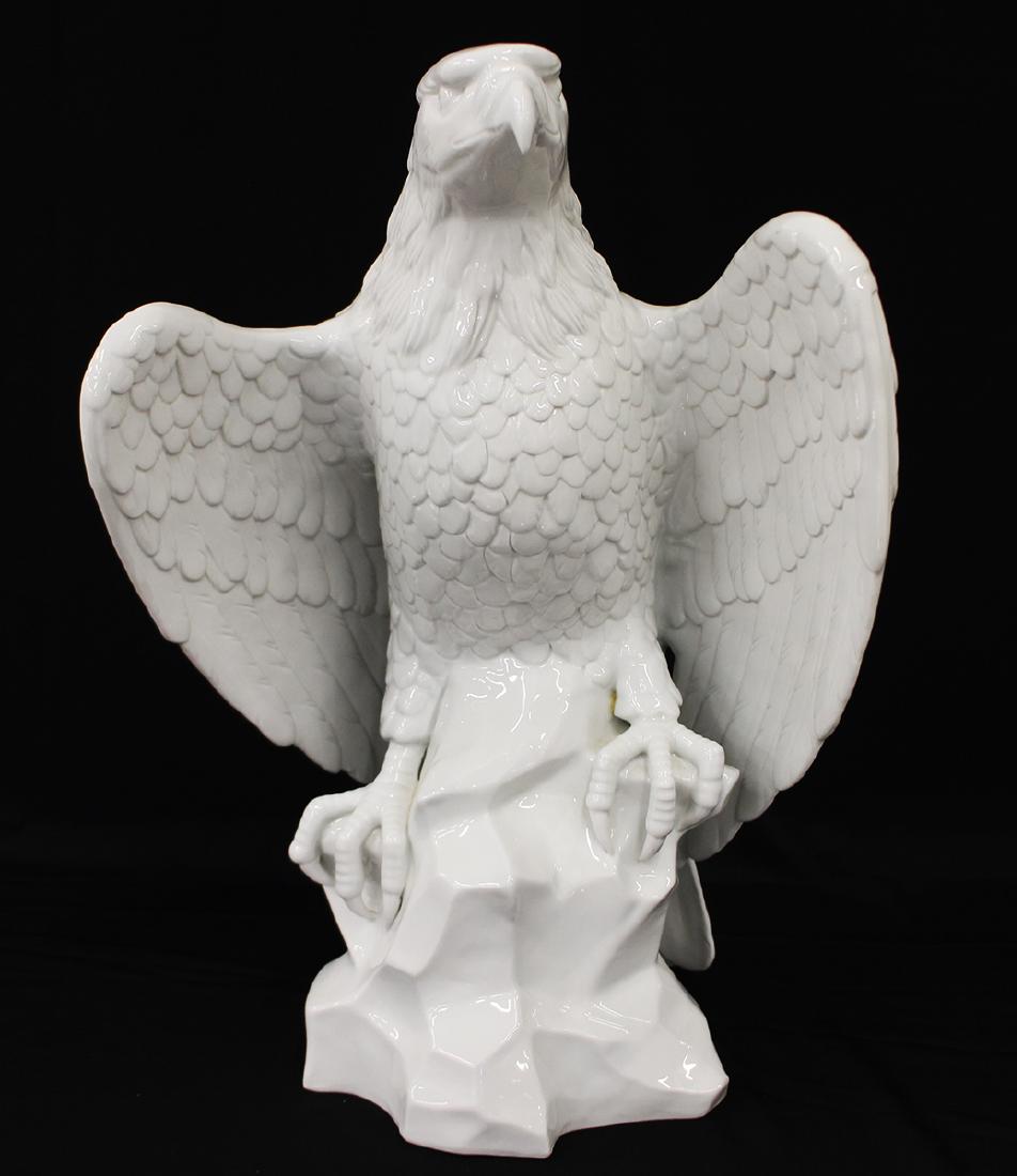 SITZENDORF LARGE WHITE PORCELAIN EAGLE (1 of 3)