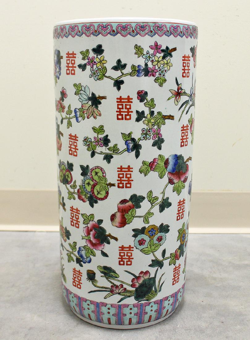 CHINESE UMBRELLA STAND (1 of 2)