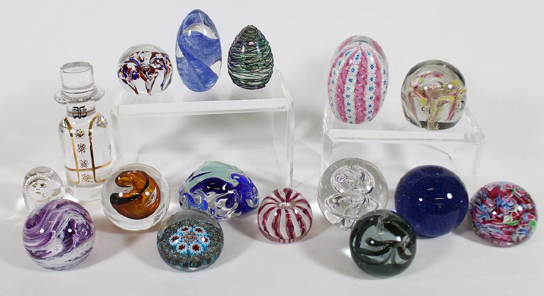 (16) ART GLASS PAPERWEIGHTS (1 of 5)