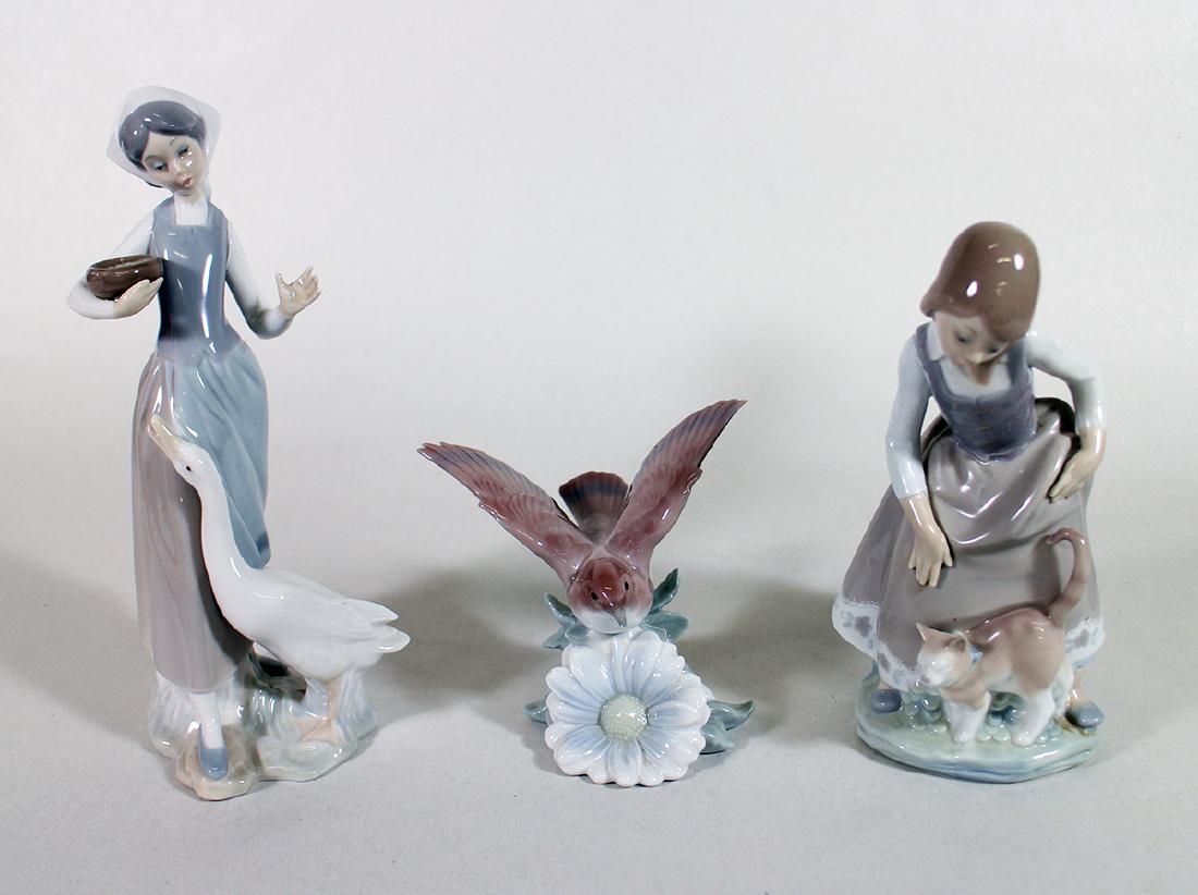 (3) LLADRO FIGURINES (1 of 3)