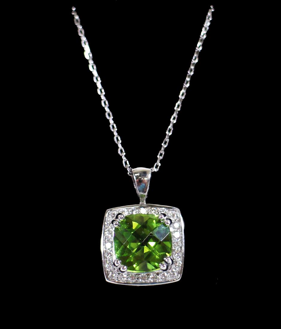 PLATINUM DIAMOND & PERIDOT NECKLACE (1 of 2)