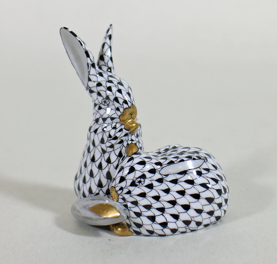 HEREND BLACK FISHNET BUNNY RABBITS FIGURINE (1 of 2)