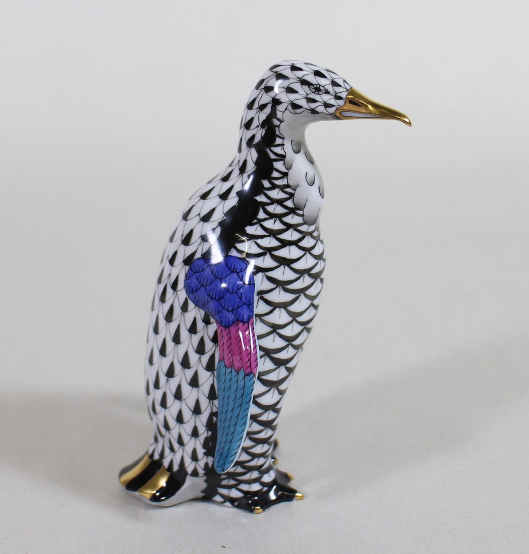 HEREND BLACK FISHNET PENGUIN FIGURINE (1 of 3)