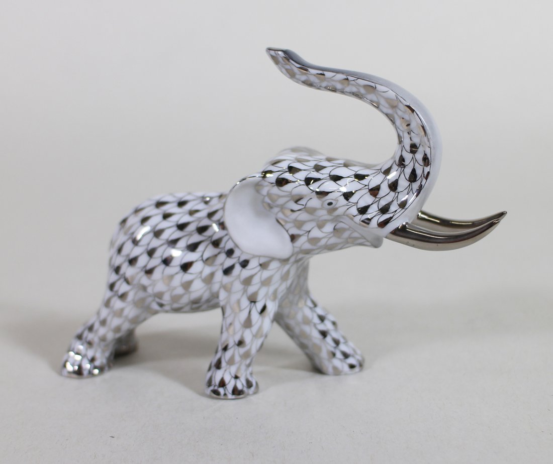 HEREND SILVER FISHNET ELEPHANT FIGURINE (1 of 2)