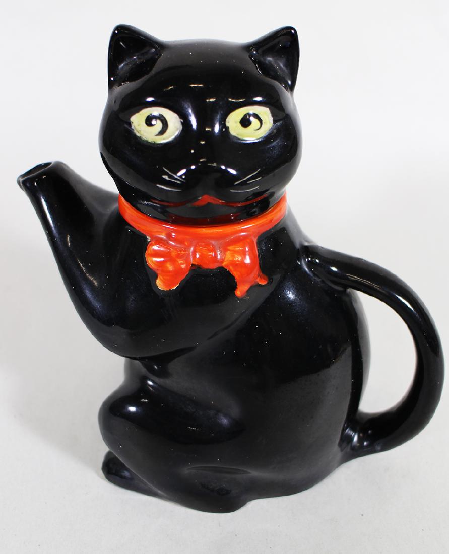 VINTAGE BLACK CAT "PUSSYFOOT" TEAPOT (1 of 3)