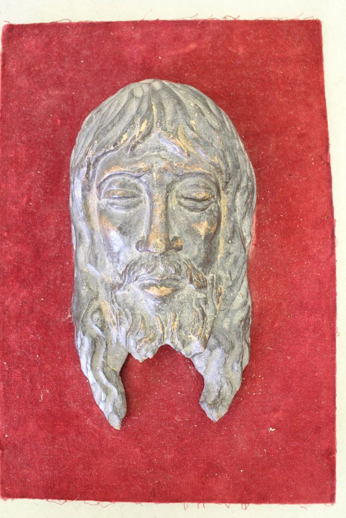 CARVED WOOD FACE OF JESUS (1 of 1)