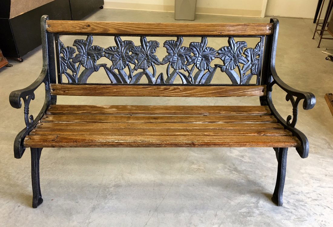 CAST IRON PARK BENCH (1 of 2)