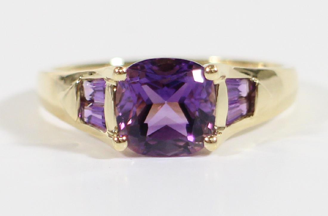 14KT AMETHYST RING (1 of 3)