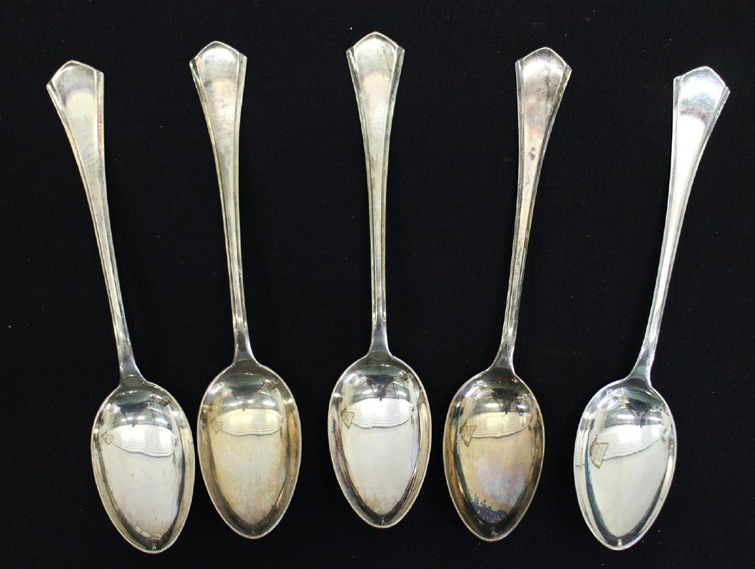 (5) 800 SILVER SPOONS (1 of 2)
