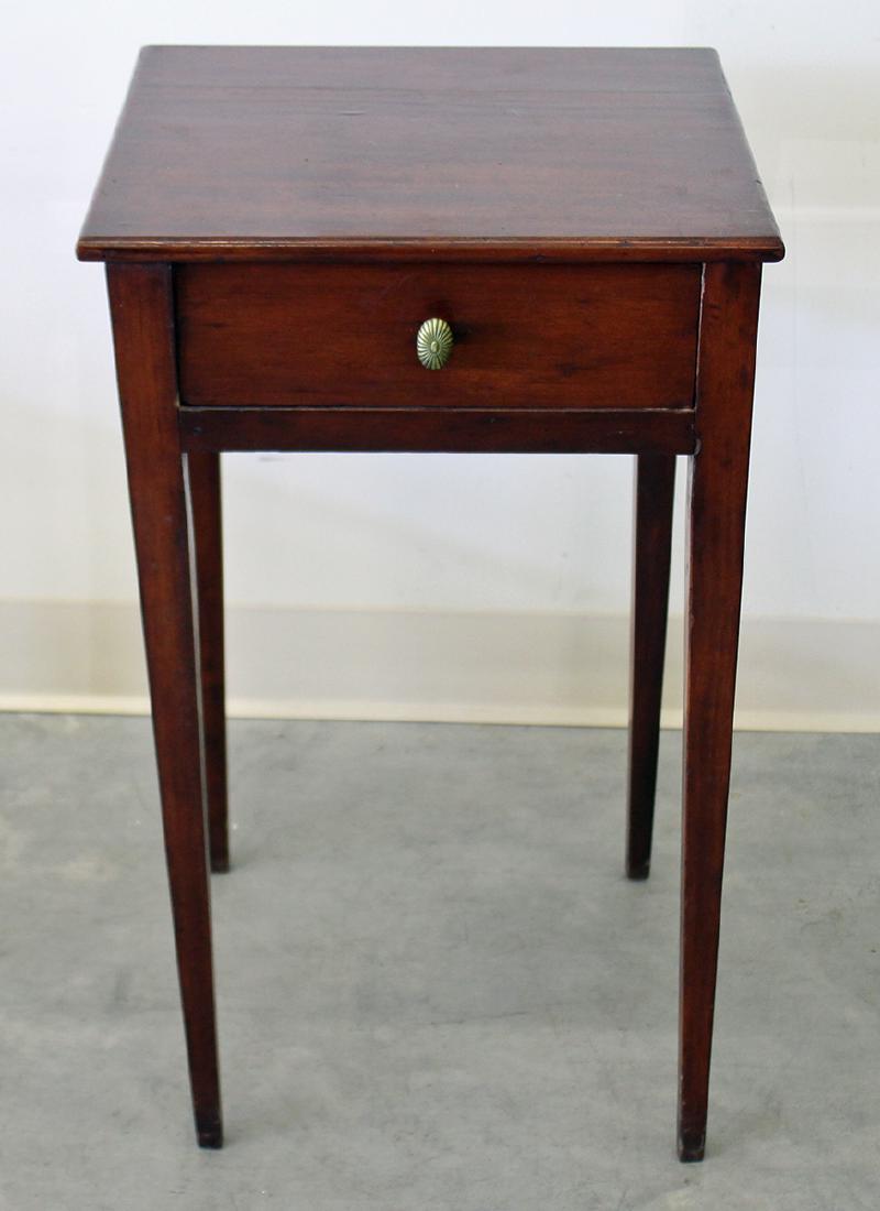 ANTIQUE MAHOGANY SIDE TABLE (1 of 2)