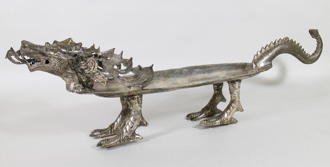 SILVERPLATE DRAGON CENTERPIECE (1 of 4)