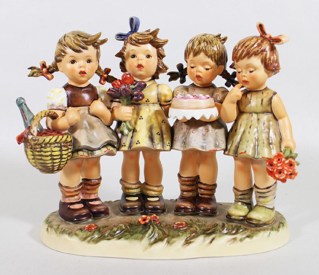 HUMMEL WE WISH YOU THE BEST FIGURINE W/ BOX (1 of 5)