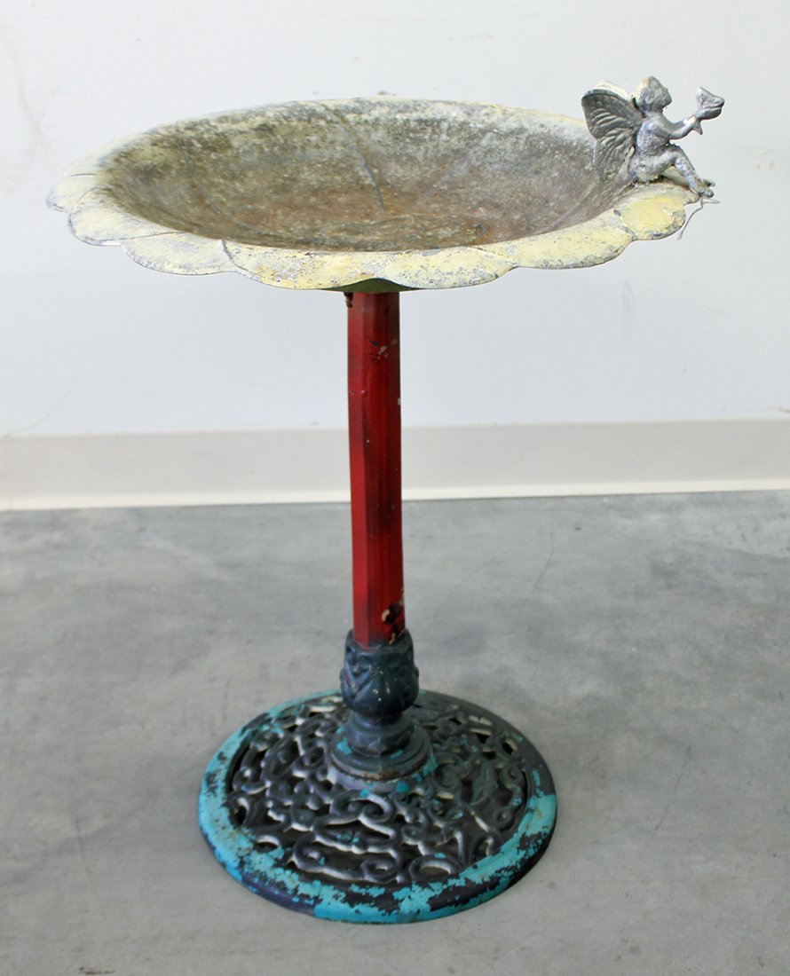 VINTAGE IRON BIRD BATH WITH CHERUB
