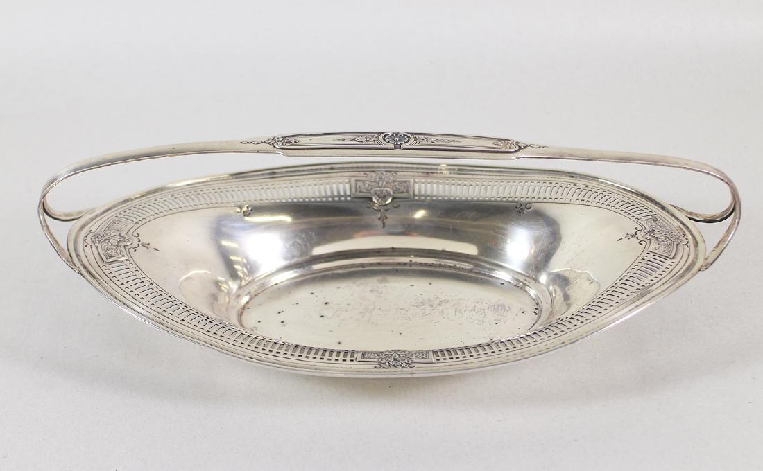 STERLING BREAD BASKET (1 of 3)