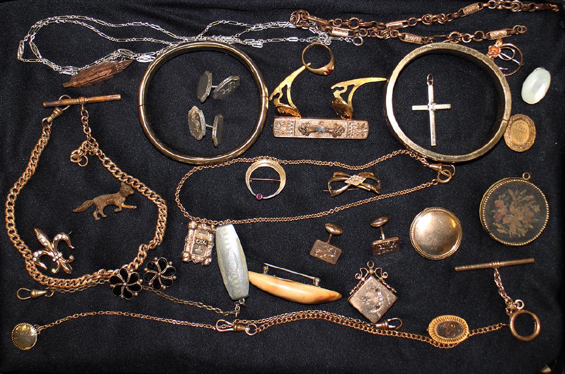 VICTORIAN JEWELRY COLLECTION (1 of 3)