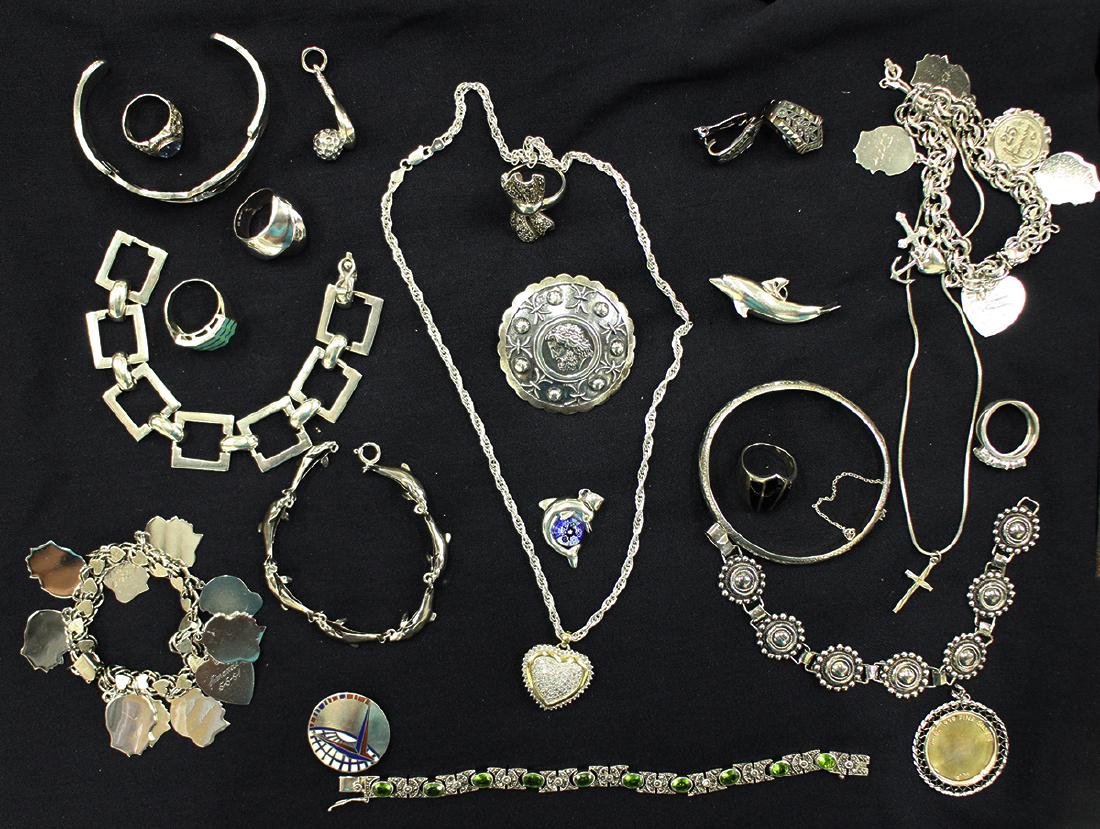 VINTAGE STERLING SILVER JEWELRY (1 of 4)