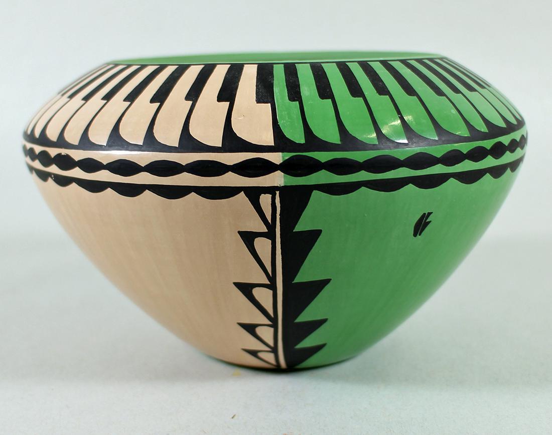 JENNIFER ANDREW NATIVE AMERICAN POTTERY VASE: Jennifer Andrew Walatow New Mexico green, tan, & black Native American pottery vase. Measures 3.75" tall.