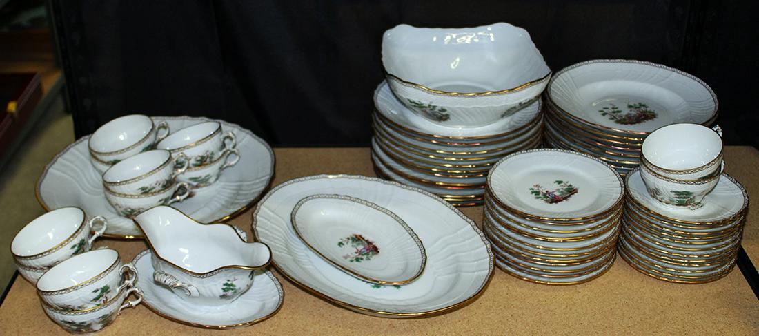 RICHARD GINORI CHINA SET (1 of 4)