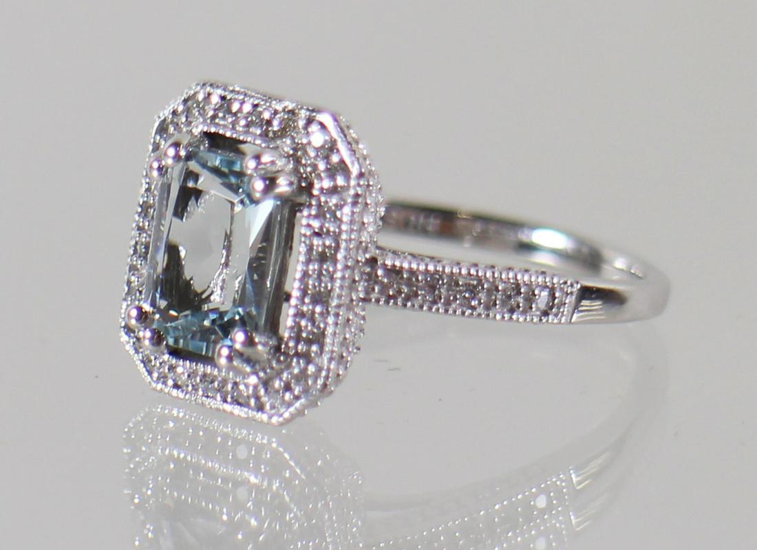 14KT AQUAMARINE & DIAMOND RING (1 of 3)