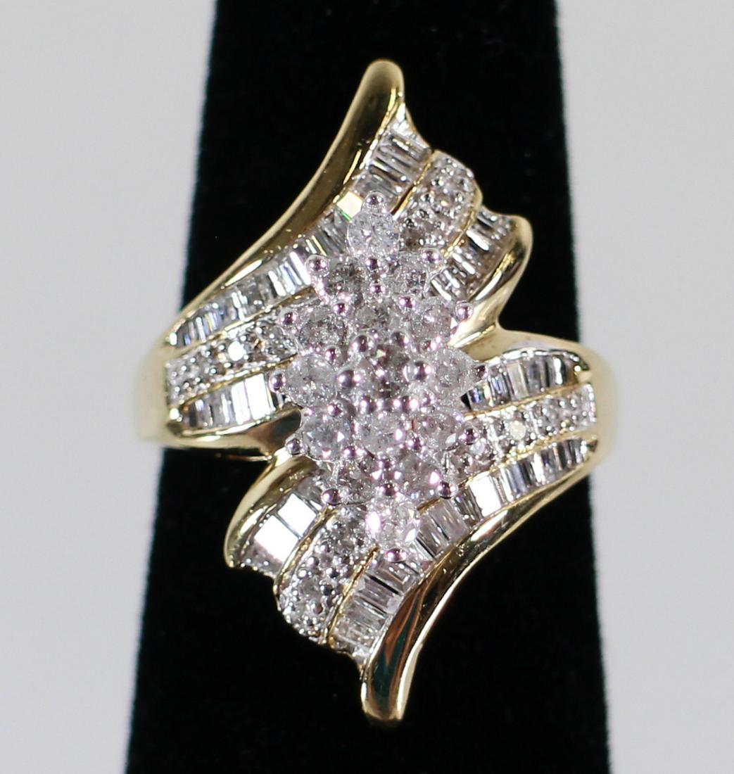 10K 1.00 TCW DIAMOND RING (1 of 3)