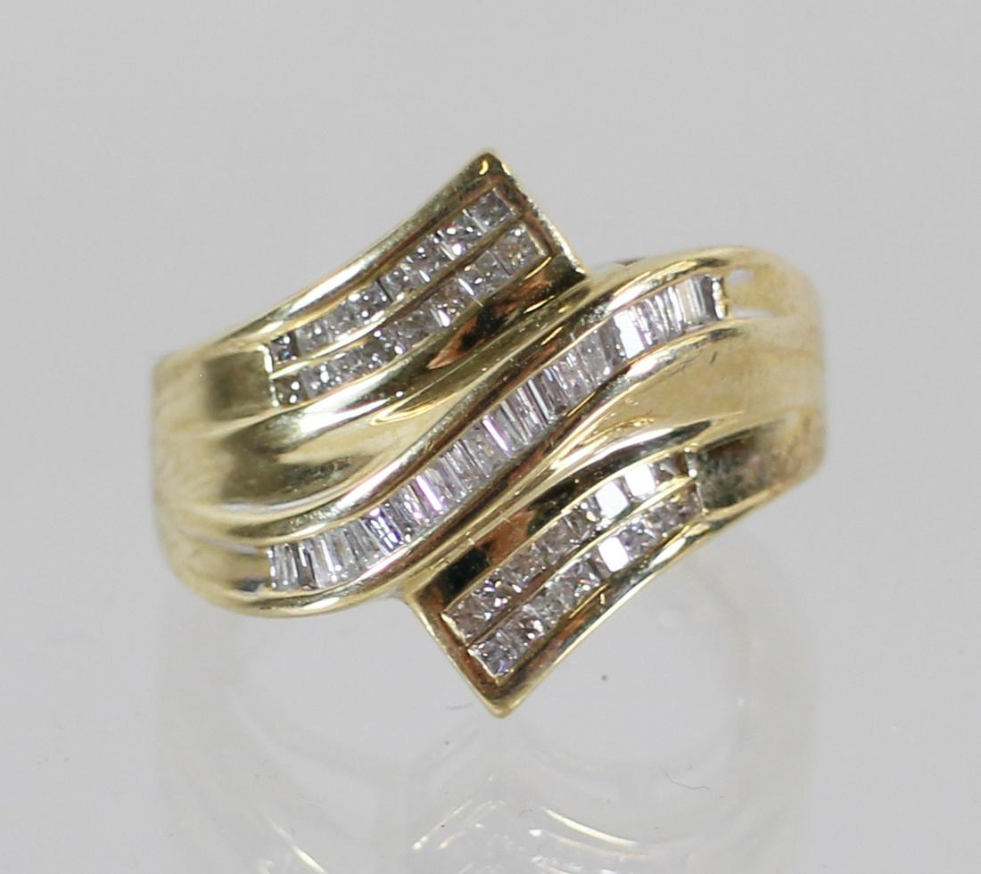 10K DIAMOND RING (1 of 2)