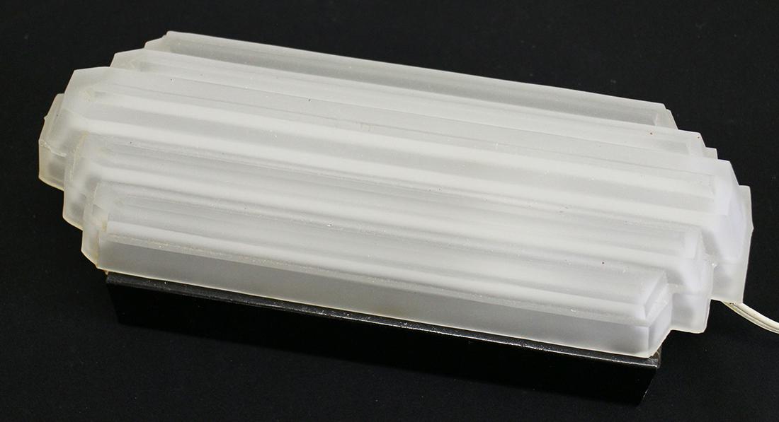 ART DECO STYLE WALL LIGHT (1 of 4)