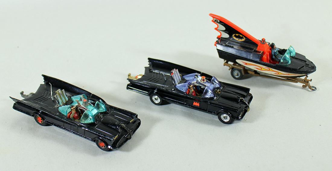 VINTAGE CORGI 1960's BATMOBILE & BATBOAT (1 of 3)