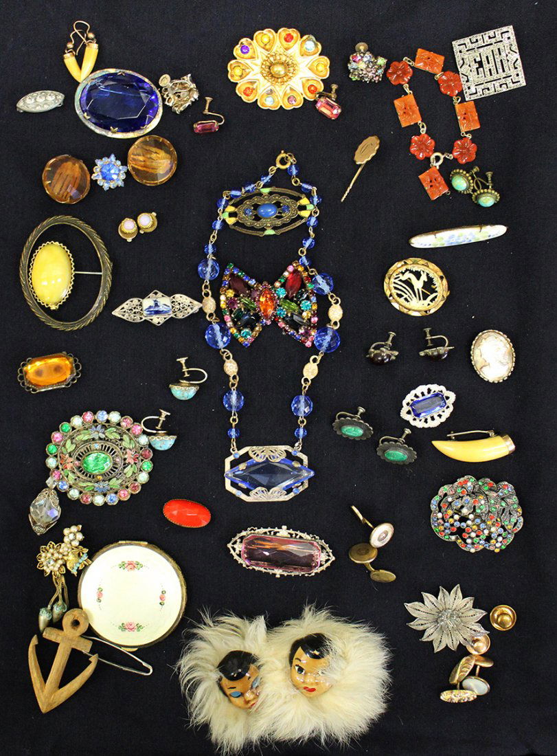 VINTAGE & ANTIQUE COSTUME JEWELRY (1 of 4)