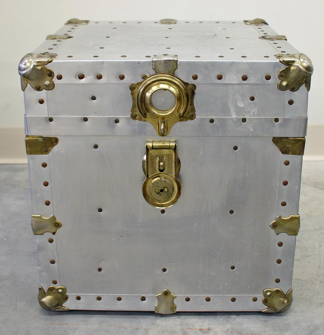 METAL CUBE STORAGE TRUNK (1 of 2)