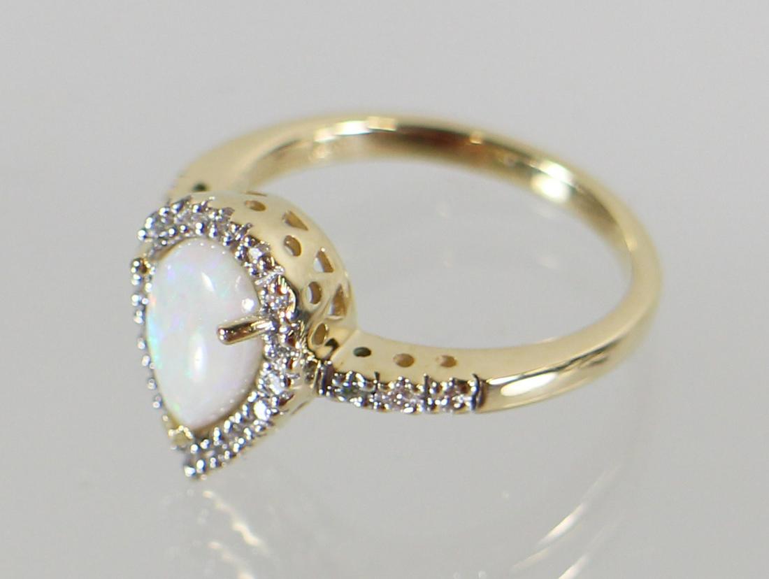 VINTAGE 14K AUSTRALIAN OPAL & DIAMOND RING (1 of 3)